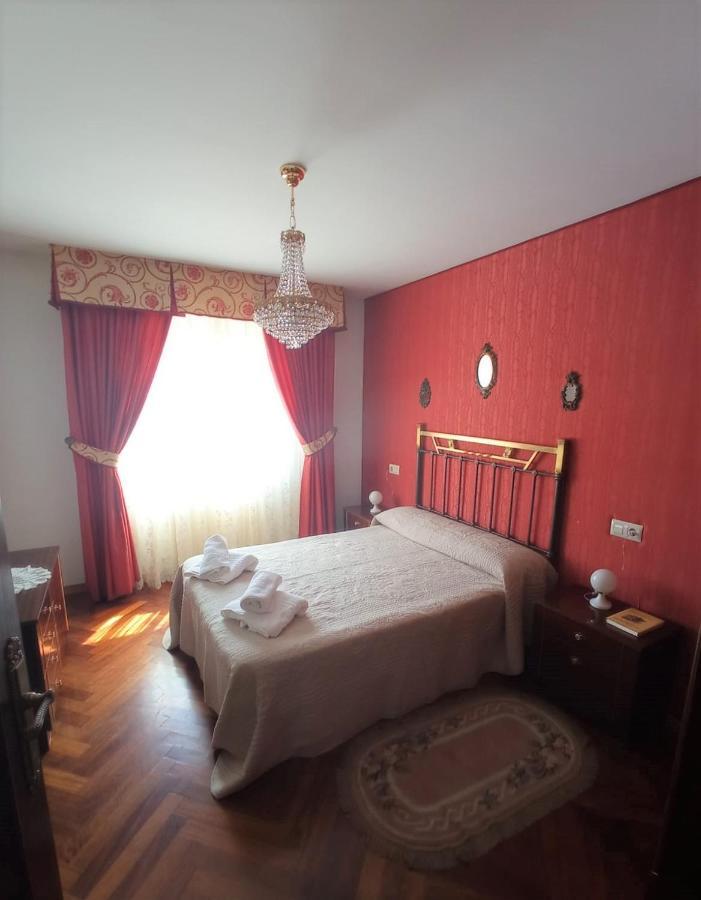 הוילה Casarejos Casa Navacastellanos מראה חיצוני תמונה
