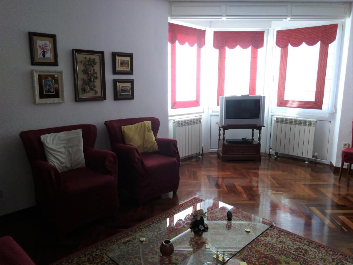 הוילה Casarejos Casa Navacastellanos מראה חיצוני תמונה