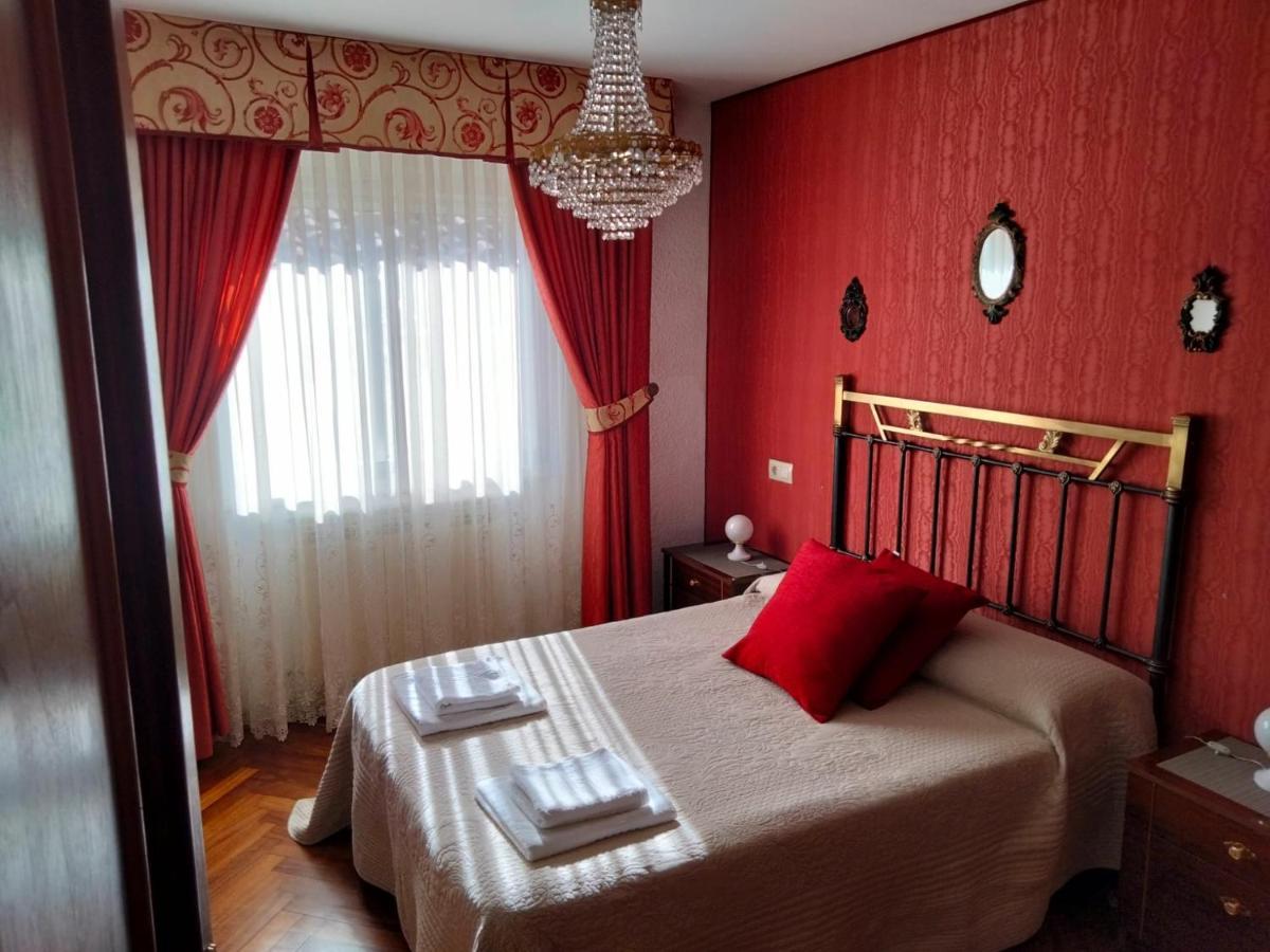 הוילה Casarejos Casa Navacastellanos מראה חיצוני תמונה